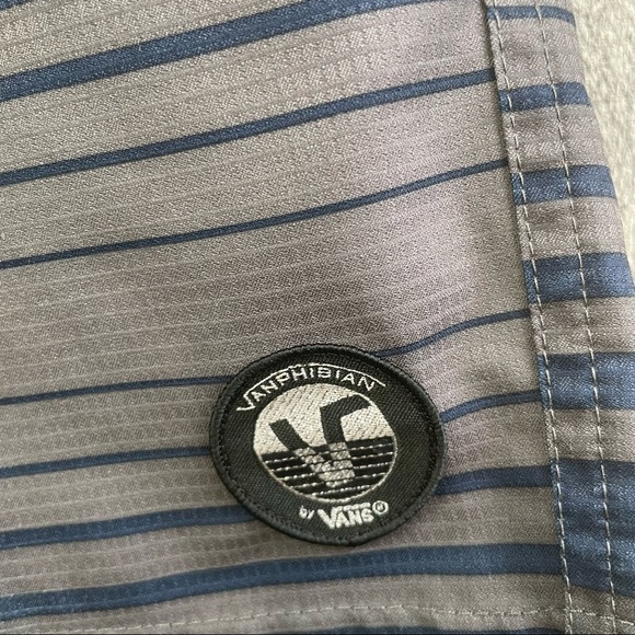 VANS Vanphibian Series Board Shorts Blue & Gray Striped Trunks Men’s Size 28 - Picture 4 of 9